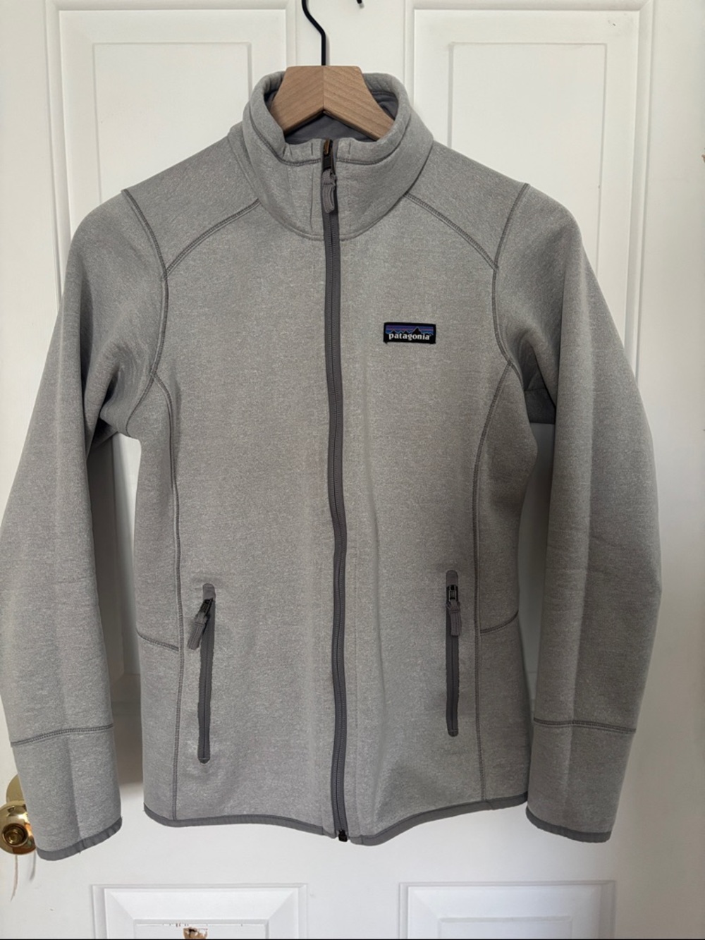 Patagonia women’s tech fleece jacket S